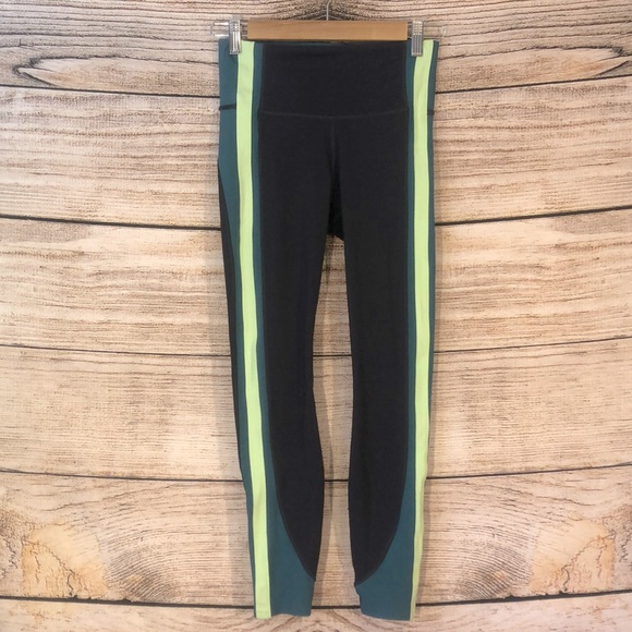 Athleta Crunch Colorblock 7/8 Tights - Picture 2 of 9